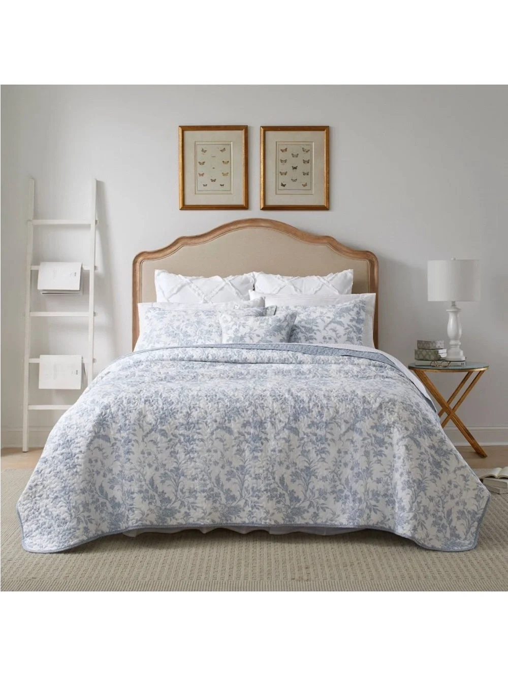 Elegant 4-Piece King Blue Amberley Floral Quilt Set Reversible Bonus ThrowPillow